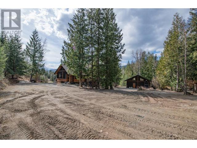1195 & 1153 Sugar Lake Road, House detached with 2 bedrooms, 2 bathrooms and 25 parking in North Okanagan E BC | Image 54