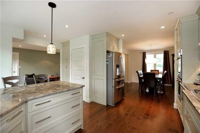 887 Forest Glen Ave, House detached with 3 bedrooms, 2 bathrooms and 5 parking in Burlington ON | Image 10