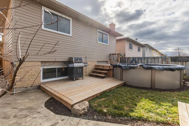 422 Templemead Dr, House detached with 3 bedrooms, 2 bathrooms and 5 parking in Hamilton ON | Image 29