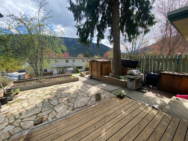 441 Richards Street W, House attached with 3 bedrooms, 2 bathrooms and 1 parking in Nelson BC | Image 18