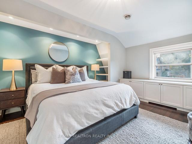 57 Glenholme Ave, House detached with 5 bedrooms, 3 bathrooms and 2 parking in Toronto ON | Image 9