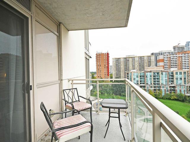 804 - 5101 Dundas St W, Condo with 2 bedrooms, 2 bathrooms and 1 parking in Toronto ON | Image 11