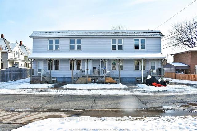 555-573 Tuscarora St, House detached with 8 bedrooms, 4 bathrooms and 2 parking in Windsor ON | Image 1
