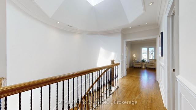 222 Florence Ave, House detached with 4 bedrooms, 5 bathrooms and 4 parking in Toronto ON | Image 11