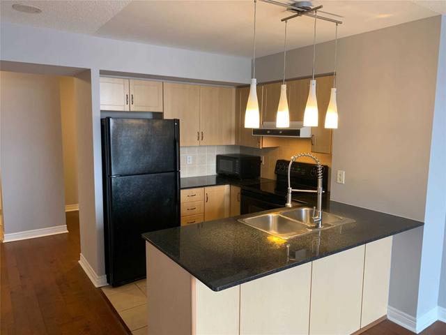 510 - 50 Disera Dr, Condo with 1 bedrooms, 2 bathrooms and 1 parking in Vaughan ON | Image 1