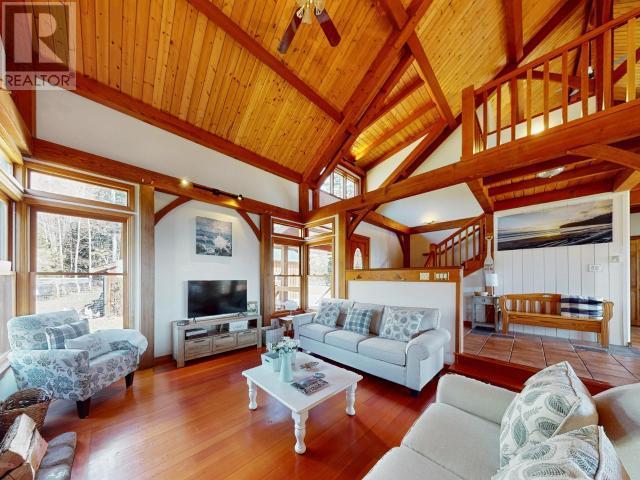 3749+lot A Highway 101, House detached with 5 bedrooms, 3 bathrooms and 2 parking in Powell River A BC | Image 18