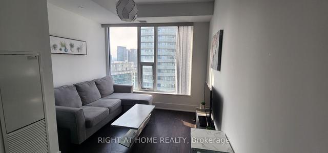 3712 - 10 York St, Condo with 1 bedrooms, 1 bathrooms and 0 parking in Toronto ON | Image 7