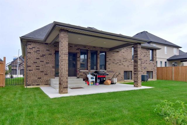 952 Westwood Dr, House detached with 3 bedrooms, 3 bathrooms and 6 parking in Lakeshore ON | Image 13