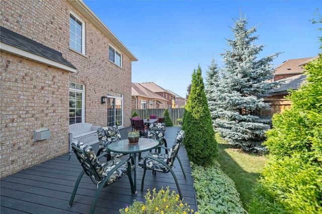 1697 Clearbrook Dr, House detached with 3 bedrooms, 3 bathrooms and 6 parking in Oshawa ON | Image 28