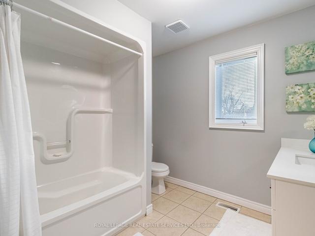 142 Elliott St, House detached with 4 bedrooms, 3 bathrooms and 4 parking in Brampton ON | Image 24
