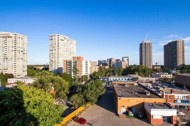 Lph1 - 9 Burnhamthorpe Cres, Condo with 2 bedrooms, 2 bathrooms and 1 parking in Toronto ON | Image 10