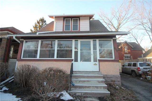 960 Dufferin Avenue, House detached with 3 bedrooms, 2 bathrooms and null parking in London ON | Image 1