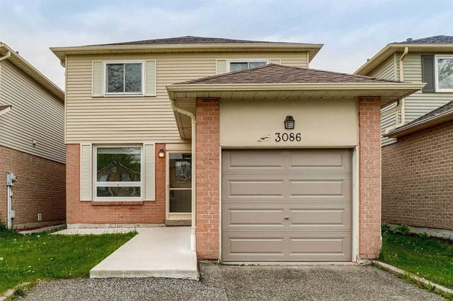 3086 Kilbride Cres, House detached with 3 bedrooms, 2 bathrooms and 3 parking in Mississauga ON | Card Image