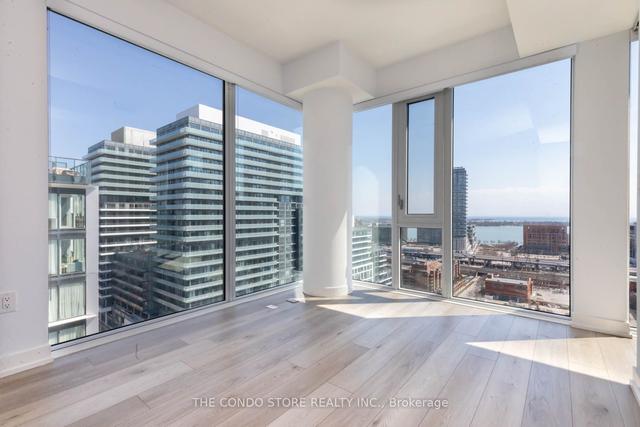 2208 - 158 Front St E, Condo with 2 bedrooms, 2 bathrooms and 1 parking in Toronto ON | Image 32