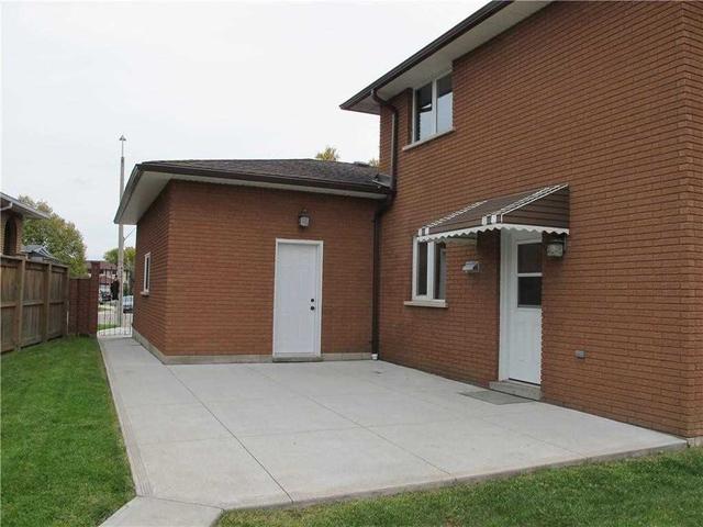 19 Harvard Pl, House detached with 3 bedrooms, 2 bathrooms and 3 parking in Hamilton ON | Image 19