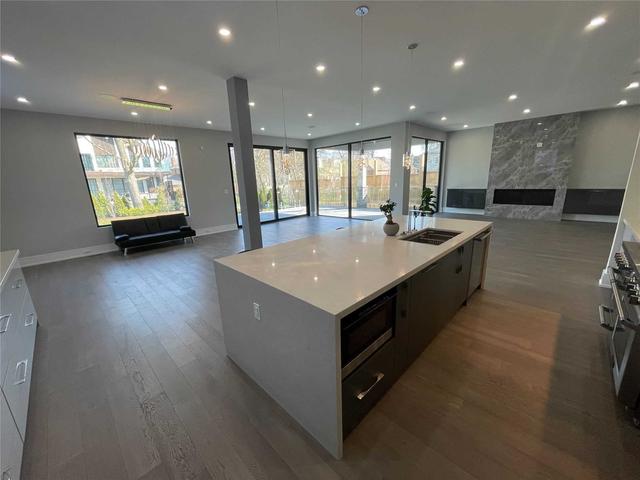 9 Minnewawa Rd, House detached with 4 bedrooms, 6 bathrooms and 8 parking in Mississauga ON | Image 28