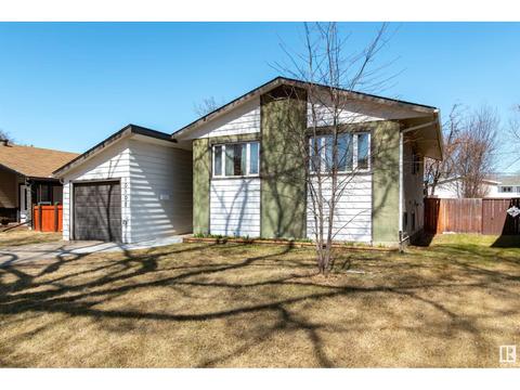 10508 128a Av Nw, House detached with 3 bedrooms, 2 bathrooms and null parking in Edmonton AB | Card Image