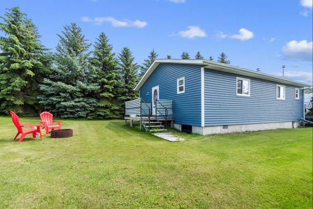 36 Lakeview Drive, House detached with 3 bedrooms, 2 bathrooms and 4 parking in Ponoka County AB | Image 27