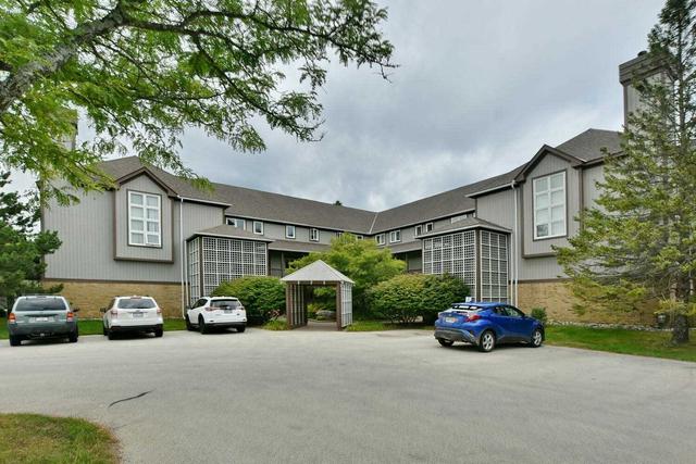 341 Mariners Way, Condo with 4 bedrooms, 3 bathrooms and 2 parking in Collingwood ON | Image 1