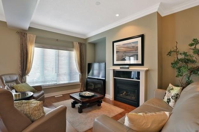 9 - 31 Sunvale Pl, Townhouse with 3 bedrooms, 3 bathrooms and 1 parking in Hamilton ON | Image 3