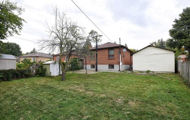 26 Compton Dr, House detached with 3 bedrooms, 2 bathrooms and 5 parking in Toronto ON | Image 27