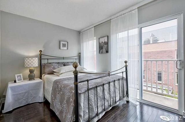 237 - 21 Ruttan St, Townhouse with 3 bedrooms, 2 bathrooms and 1 parking in Toronto ON | Image 7