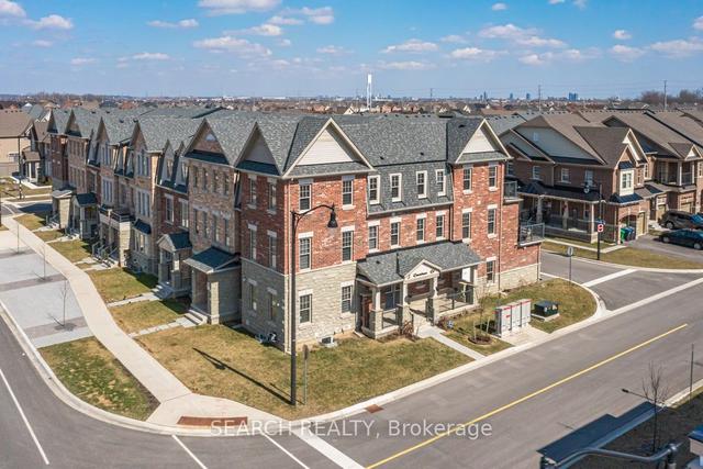 5 Remembrance Rd S, House attached with 5 bedrooms, 5 bathrooms and 4 parking in Brampton ON | Image 12