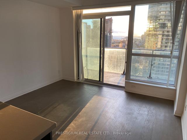 2409 - 8 Mercer St, Condo with 0 bedrooms, 1 bathrooms and 0 parking in Toronto ON | Image 8