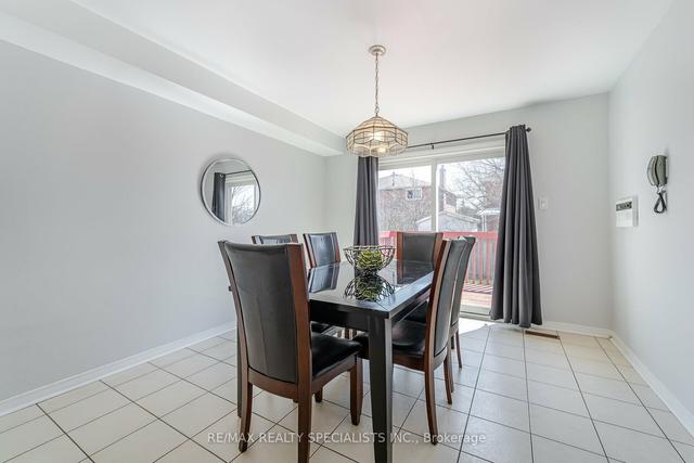988 Stargazer Dr, House detached with 4 bedrooms, 3 bathrooms and 4 parking in Mississauga ON | Image 7