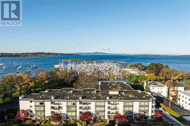 406 - 1370 Beach Dr, Condo with 2 bedrooms, 2 bathrooms and 2 parking in Oak Bay BC | Image 32