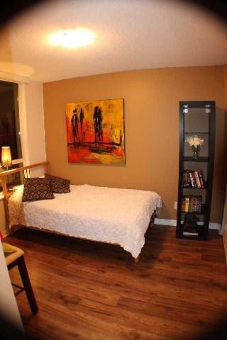 1012 - 503 Beecroft Rd, Condo with 2 bedrooms, 1 bathrooms and 1 parking in Toronto ON | Image 7