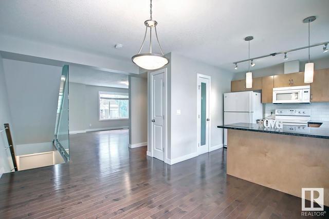 38 - 675 Albany Wy Nw, House attached with 3 bedrooms, 2 bathrooms and 2 parking in Edmonton AB | Image 18