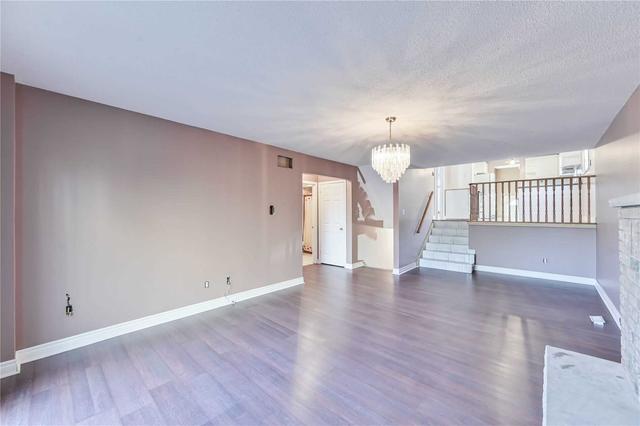 198 Robert Hicks Dr, House semidetached with 4 bedrooms, 3 bathrooms and 5 parking in Toronto ON | Image 6