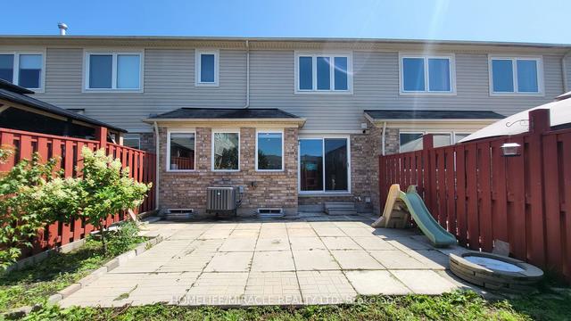 7 Abbott Cres, House attached with 3 bedrooms, 3 bathrooms and 4 parking in Cambridge ON | Image 22