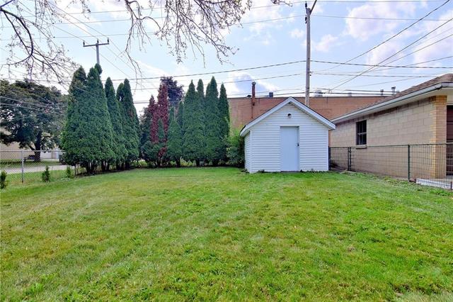 1391 Janette Avenue, House detached with 3 bedrooms, 2 bathrooms and 4 parking in Windsor ON | Image 29