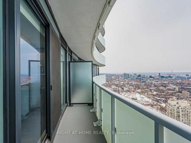 2401 - 403 Church St, Condo with 1 bedrooms, 1 bathrooms and 0 parking in Toronto ON | Image 9