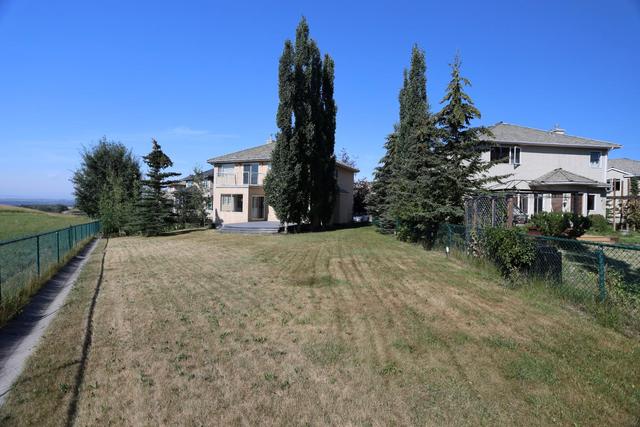 81 Royal Crest Terrace Nw, House detached with 3 bedrooms, 2 bathrooms and 4 parking in Calgary AB | Image 8