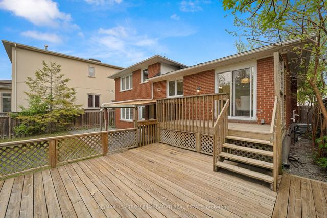 104 Olive Ave, House detached with 3 bedrooms, 3 bathrooms and 7 parking in Toronto ON | Image 33
