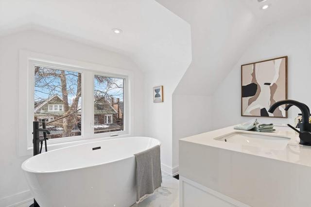 231 Grace St, House semidetached with 4 bedrooms, 5 bathrooms and 2 parking in Toronto ON | Image 14