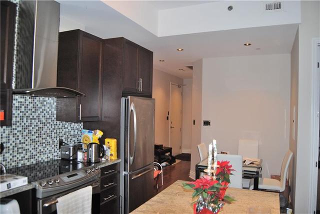 808 Bronson Avenue, Condo with 2 bedrooms, 2 bathrooms and 1 parking in Ottawa ON | Image 3