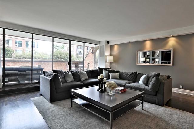307 - 55a Avenue Rd, Condo with 2 bedrooms, 2 bathrooms and 2 parking in Toronto ON | Image 7