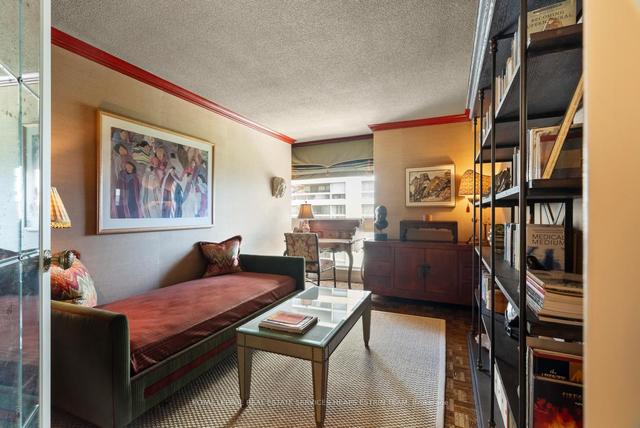 607 - 63 St Clair Ave W, Condo with 2 bedrooms, 2 bathrooms and 2 parking in Toronto ON | Image 27