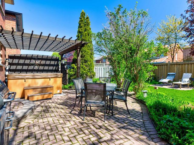 6232 Camgreen Circ, House detached with 4 bedrooms, 3 bathrooms and 6 parking in Mississauga ON | Image 32