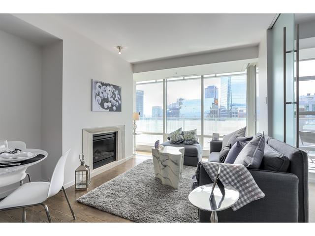 2405 - 1011 W Cordova Street, Condo with 1 bedrooms, 1 bathrooms and 1 parking in Vancouver BC | Card Image