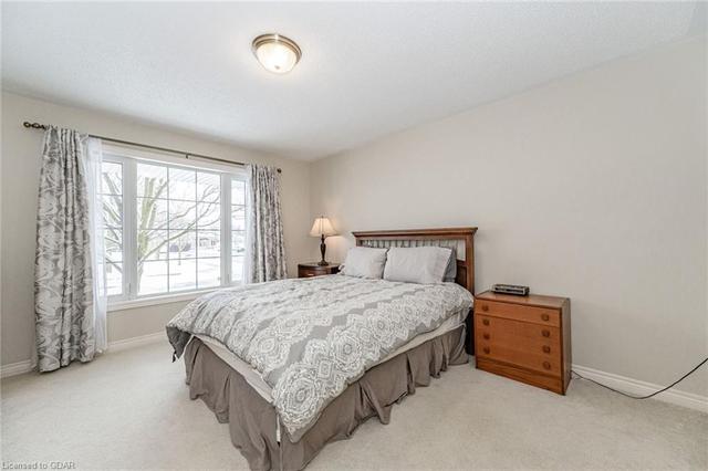 29 Cherry Blossom Circle, House detached with 2 bedrooms, 2 bathrooms and 2 parking in Guelph ON | Image 10