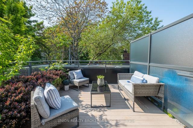 th6 - 2 Bellefair Ave, Townhouse with 3 bedrooms, 4 bathrooms and 1 parking in Toronto ON | Image 7