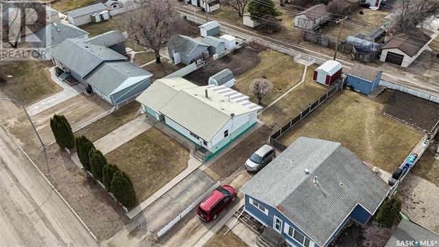 307 6th Avenue E, House detached with 2 bedrooms, 1 bathrooms and null parking in Watrous SK | Image 6