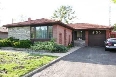 852 Vicki Dr, House detached with 3 bedrooms, 2 bathrooms and 4 parking in Pickering ON | Image 1