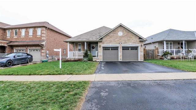 2069 Gibson St, House detached with 3 bedrooms, 3 bathrooms and 4 parking in Innisfil ON | Card Image