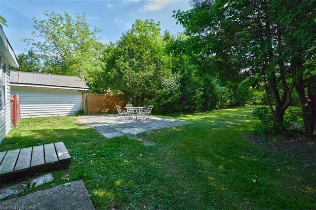 43 Peel Street, House detached with 2 bedrooms, 1 bathrooms and null parking in Penetanguishene ON | Image 5